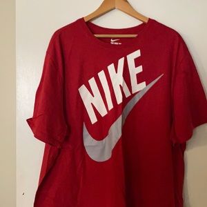Nike T-shirt